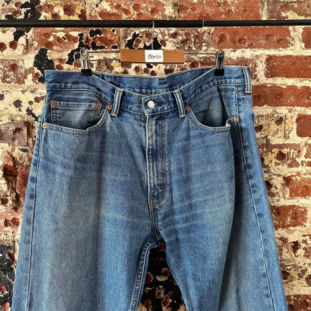 Levis 505 Jeans Mens 38x30 Regular Zip fly Blue denim Levi's - Picture 2 of 16
